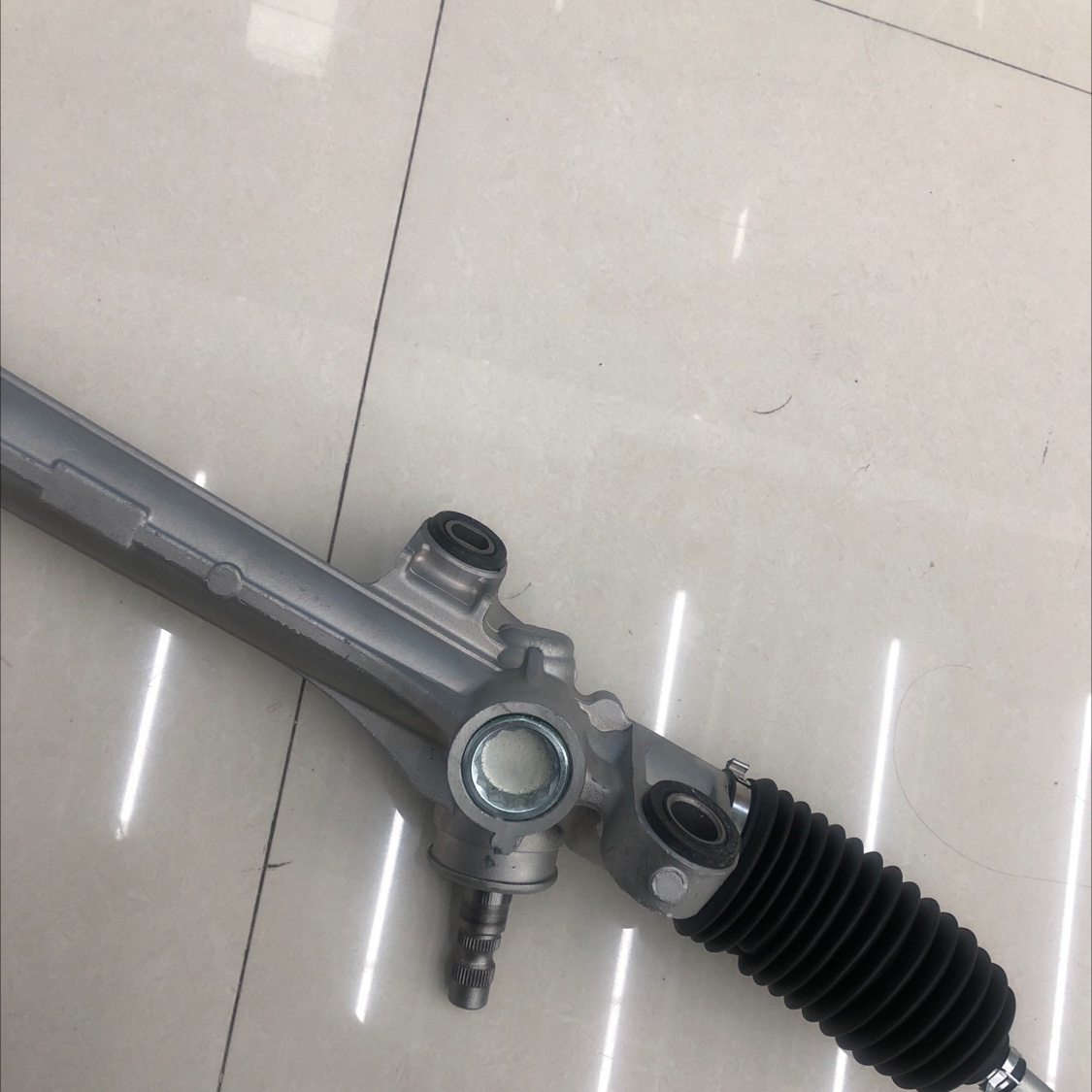 Steering gear 44510-12450 Application Scenario