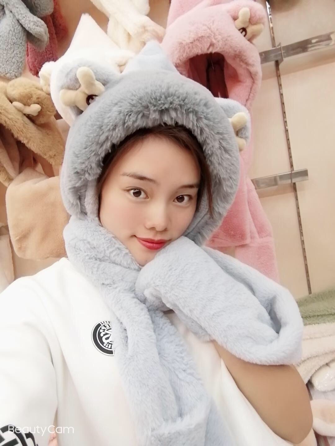 Autumn And Winter New Super Cute Plush Warm Scarf And Hat Application Scenario