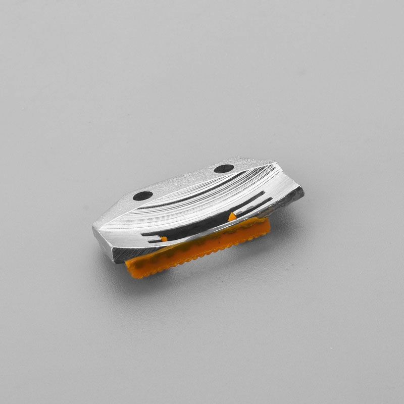 Tipo E dientes de cola de alta calidad dientes de oxford piezas de máquina de coser industriales carro plano computadora universal tres filas de dientes de cola Application Scenario