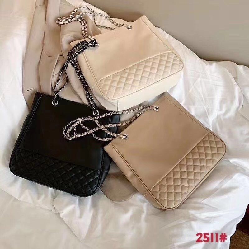 休闲链条单肩包