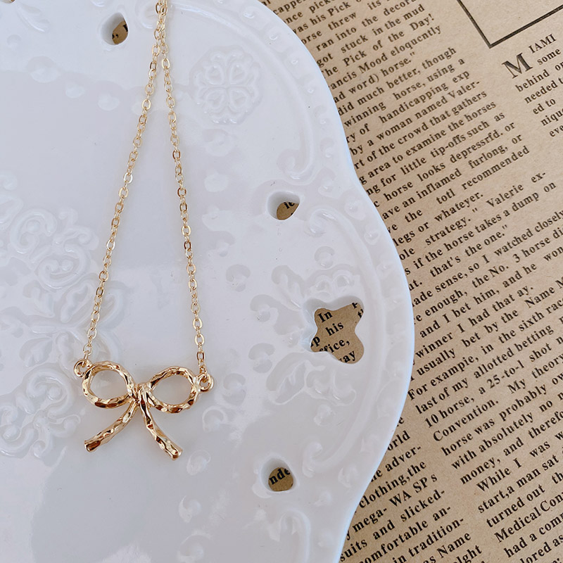 A new trendy bow necklace for women, a cold and elegant style on Instagram, and a popular collarbone chain undefined