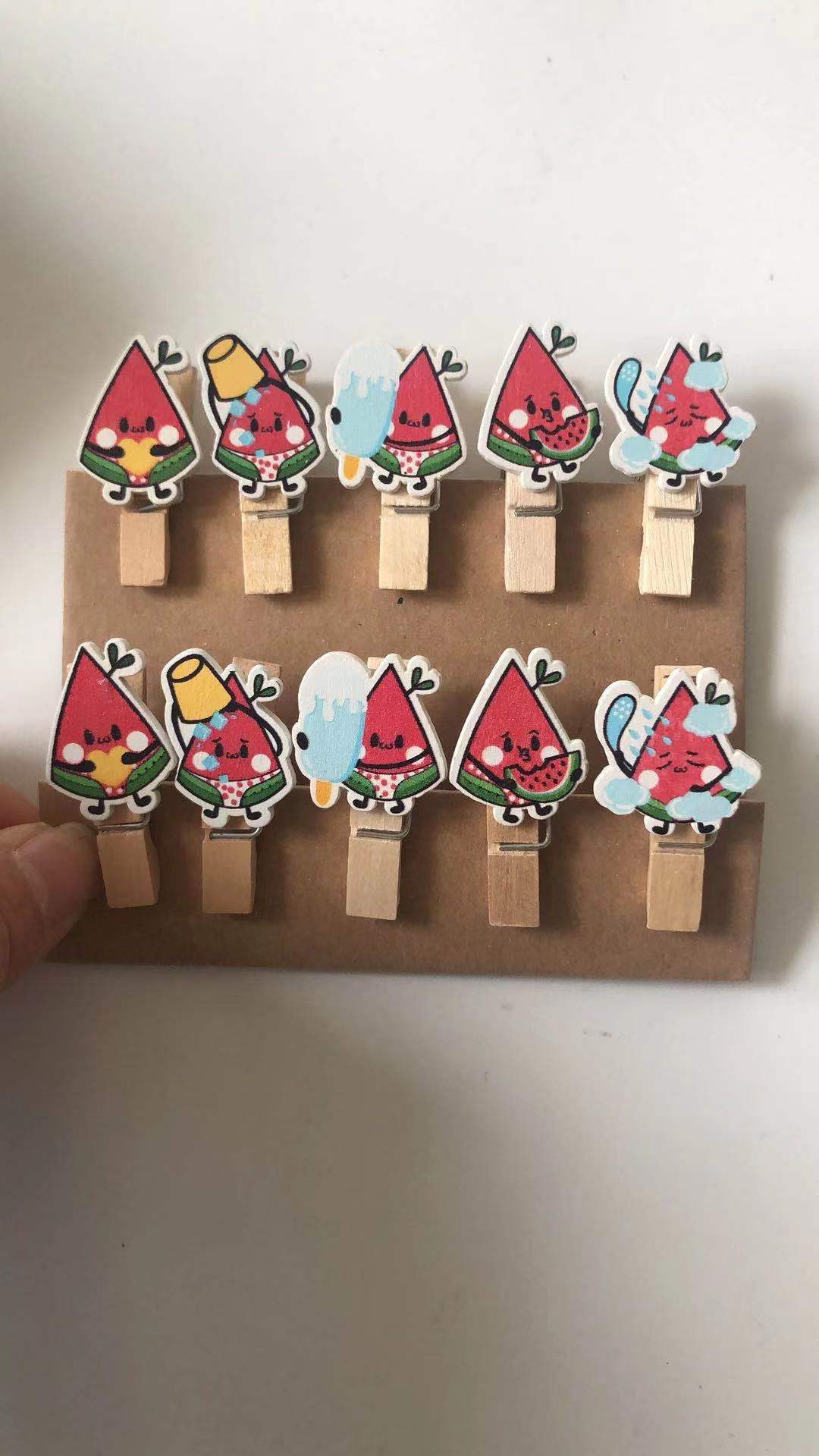 一次性奶茶杯/衣夹/排骨梳高颅顶排骨梳子/晾衣夹/纸箱产品图