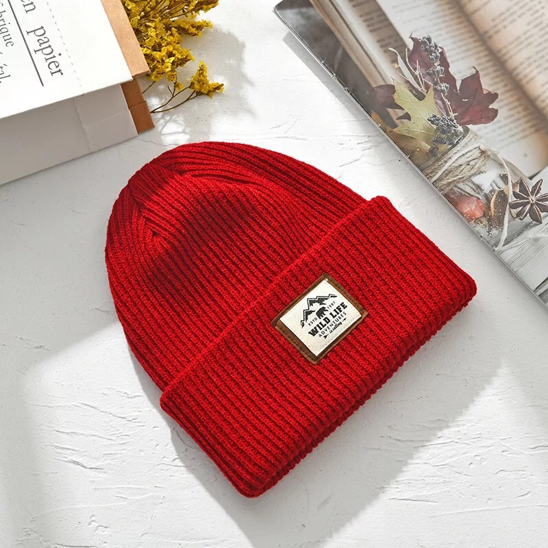 New autumn and winter hats: Men's cold-proof and warm pullover knitted hat, women's outdoor cycling thickened solid color woolen hat detail image 10