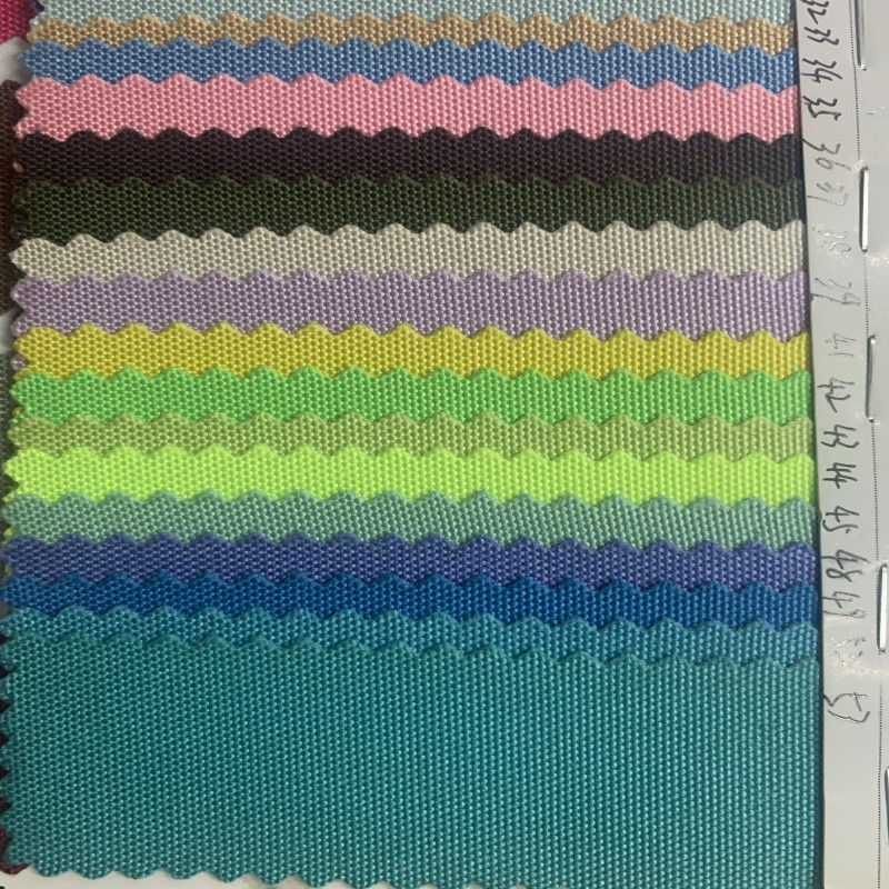 厂家直销防水牛津布600d有光pu涂层面料600d耐磨涤纶牛津布600d 修改 本产品采购属于商业贸易行为详情图3