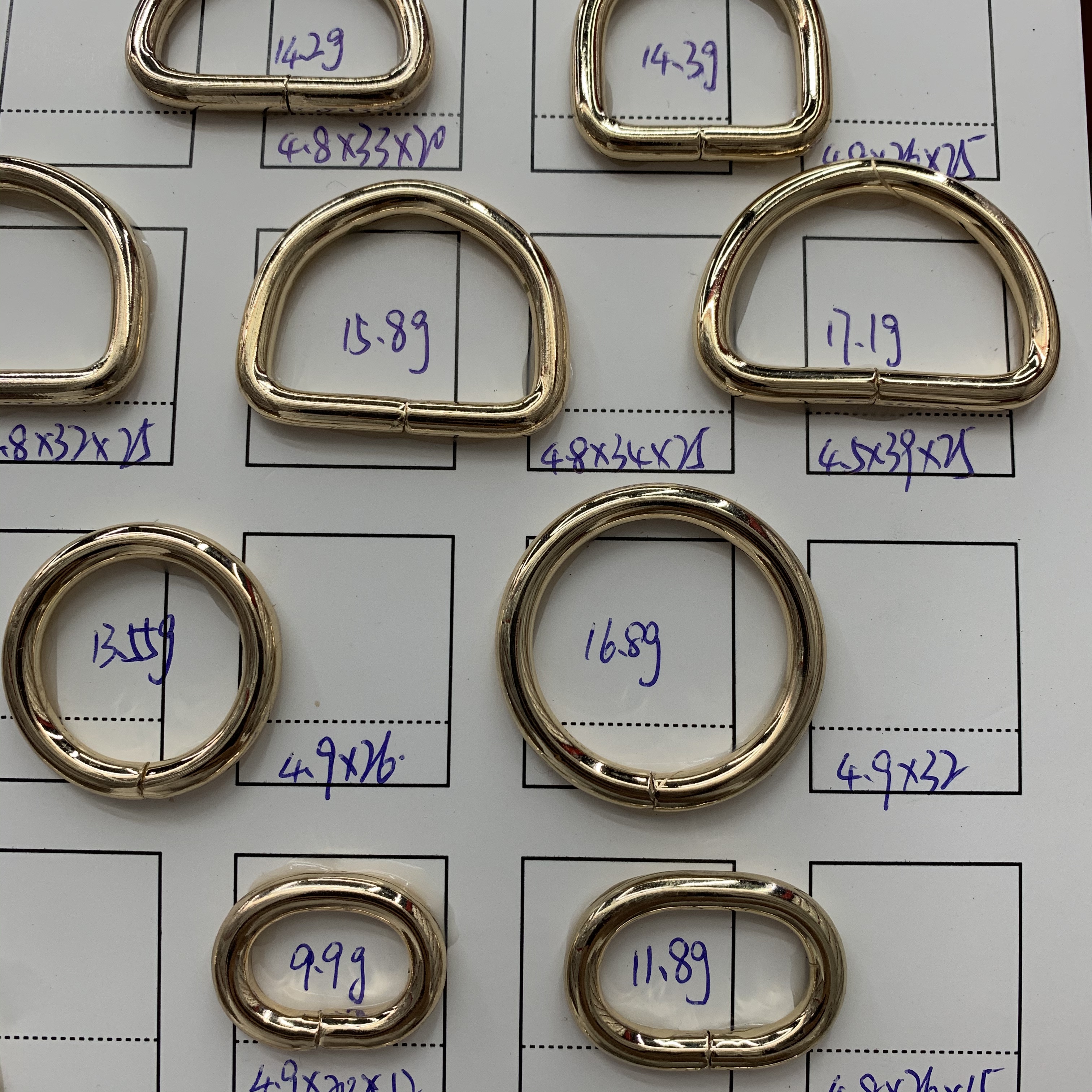 Iron D-buckle, hanging and plated bag accessories, QQ ring accessories, D-shaped sub-buckle, bag strap, hanging buckle, metal button, chain buckle Item Picture