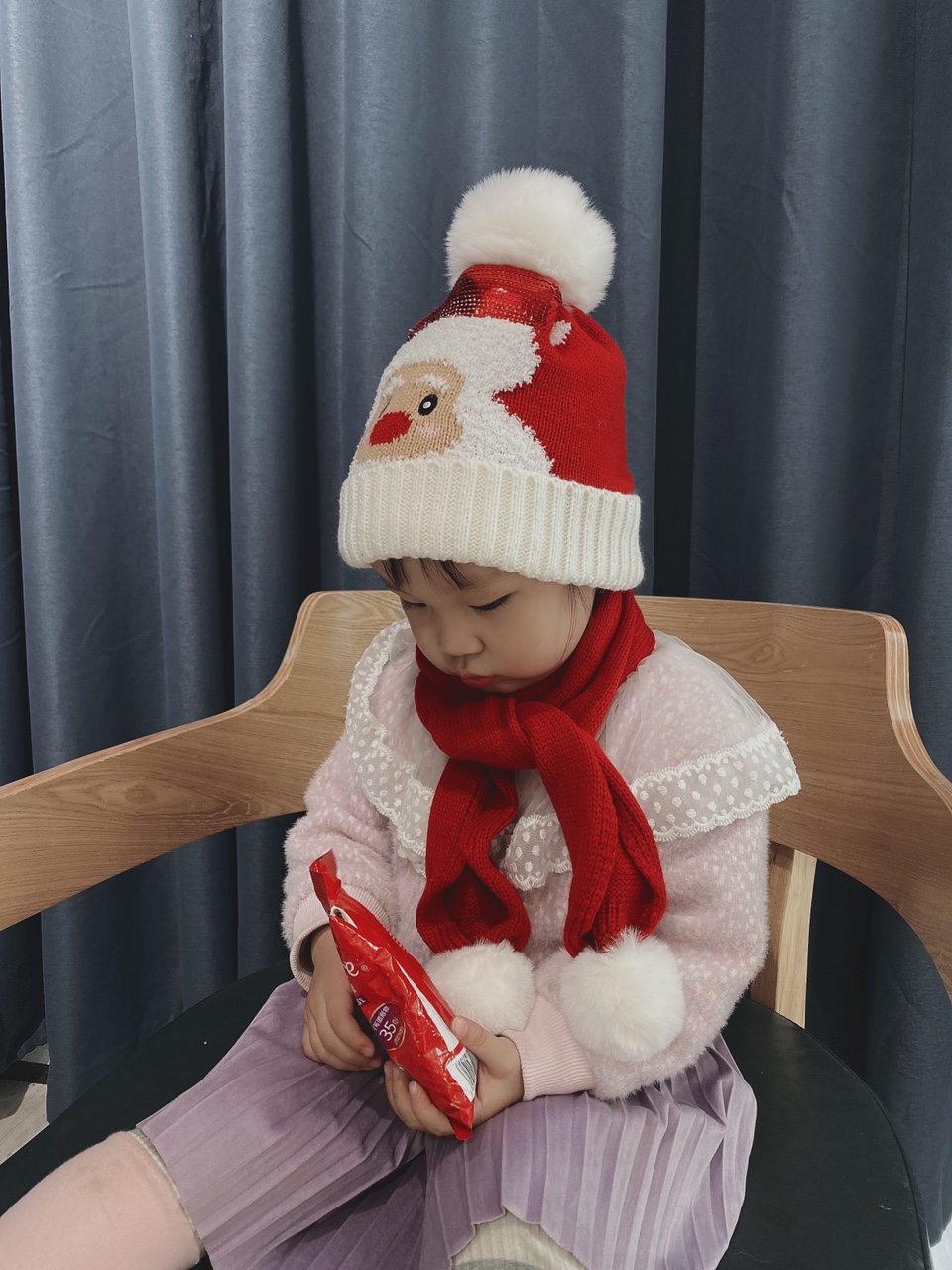 MAO MAO Hat Industry's 2020 autumn and winter new knitted hats are cute and warm. They are suitable for both children and adults