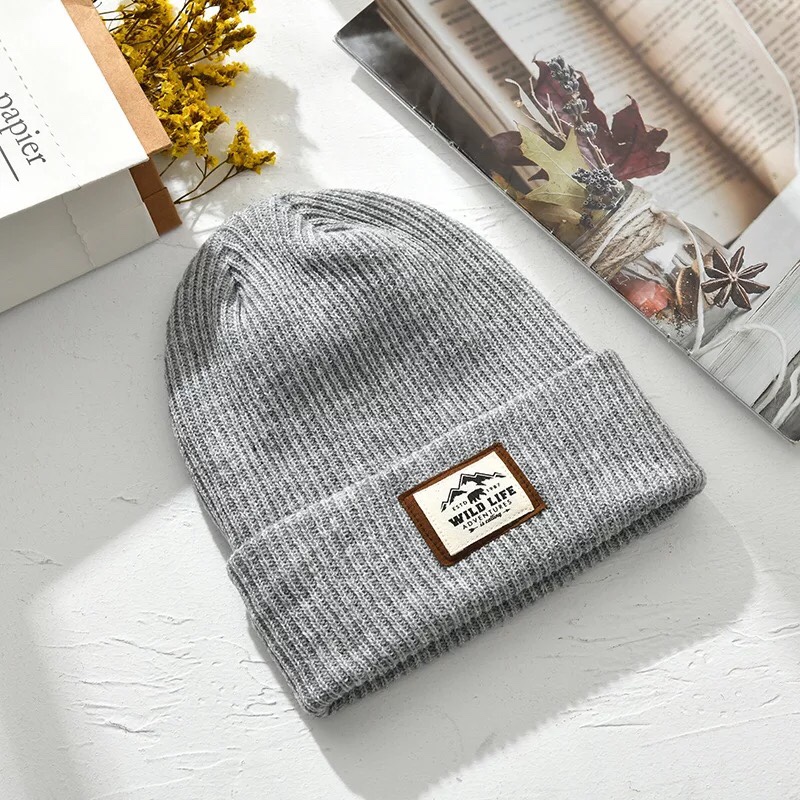 New autumn and winter hats: Men's cold-proof and warm pullover knitted hat, women's outdoor cycling thickened solid color woolen hat Specification image