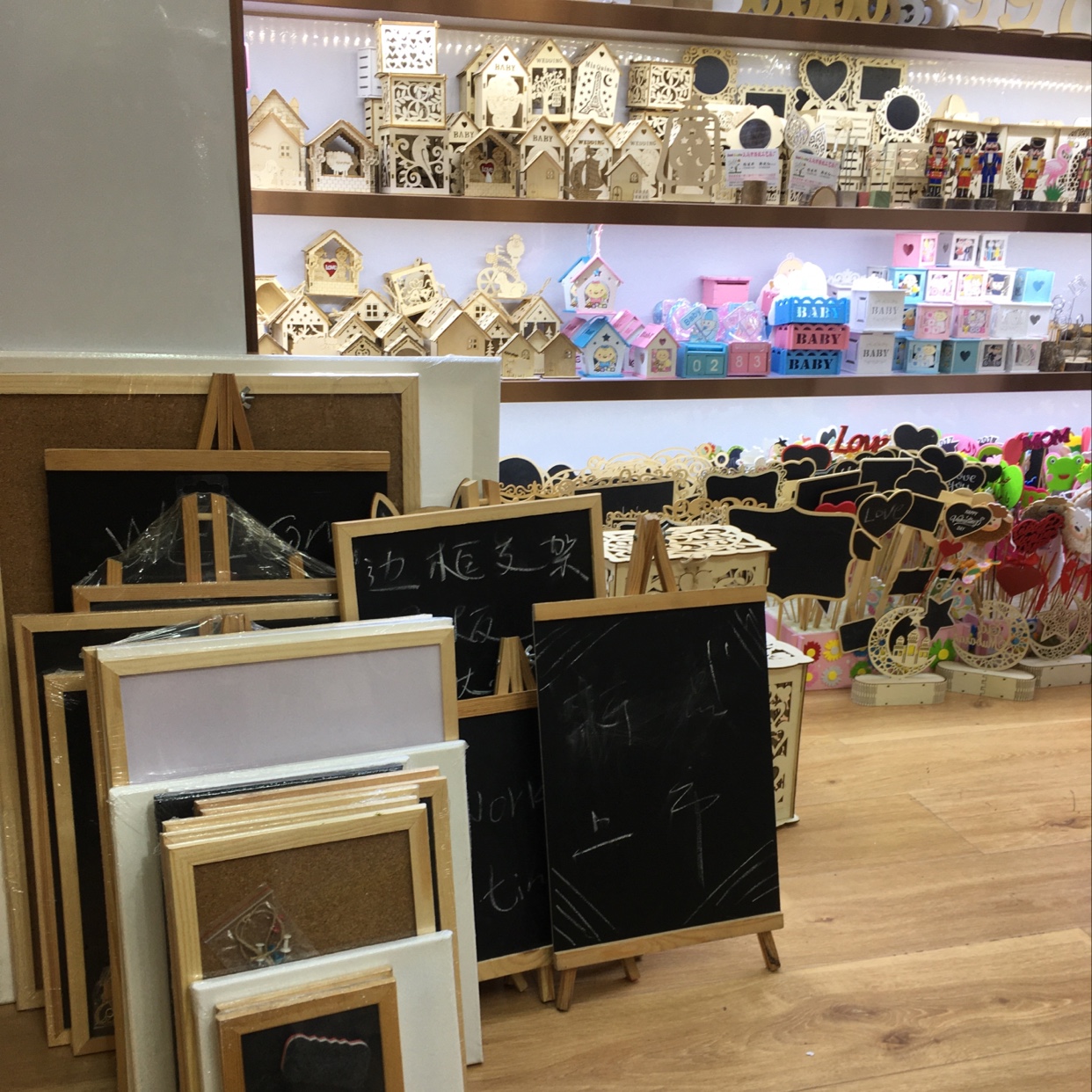 Yiwu Luni Handicrafts Factory describe pic - 7