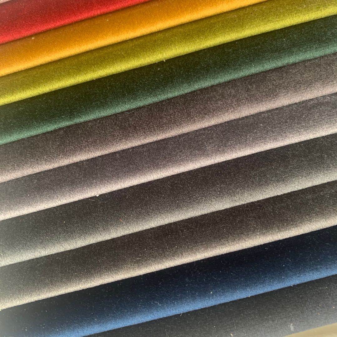 Factory direct sales of polyester fabric sofas, cushions, clothing, cotton-padded clothes, curtains, multi-color warp knitted velvet, bags, stationery and materials detail image 5