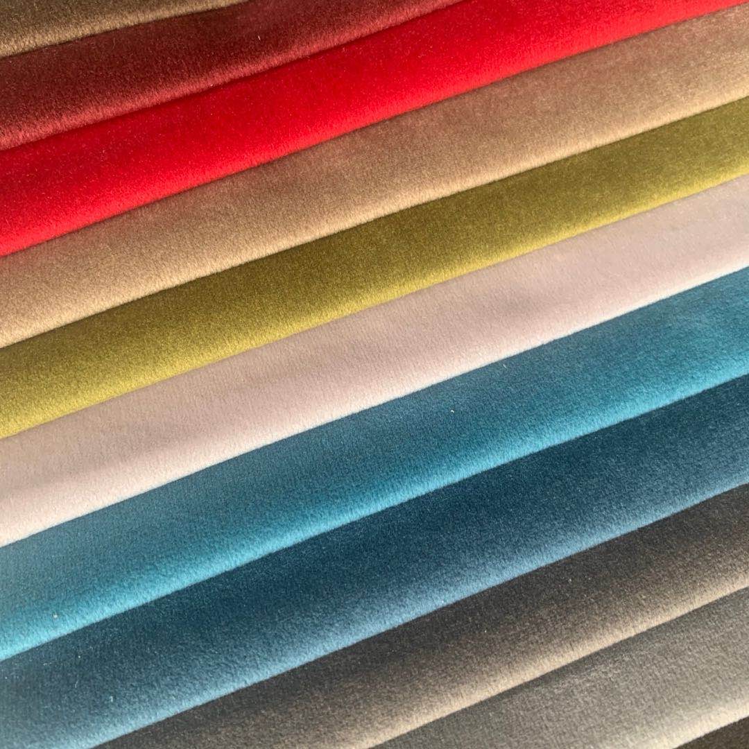 Factory direct sales of polyester fabric sofas, cushions, clothing, cotton-padded clothes, curtains, multi-color warp knitted velvet, bags, stationery and materials detail image 3