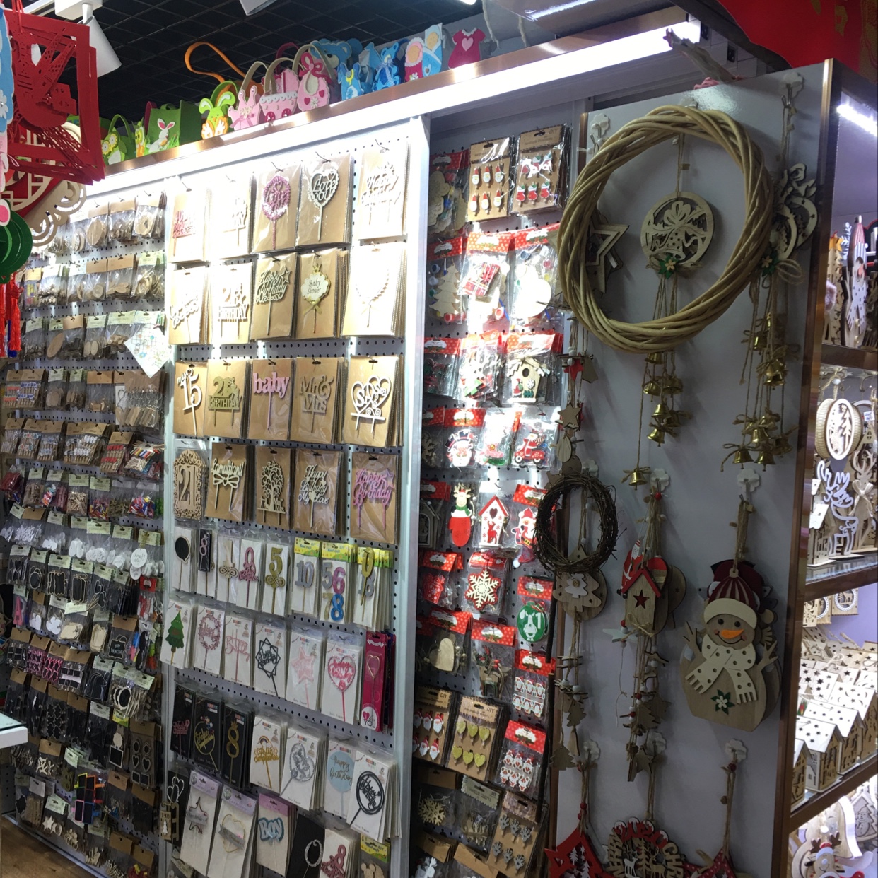 Yiwu Luni Handicrafts Factory describe pic - 4