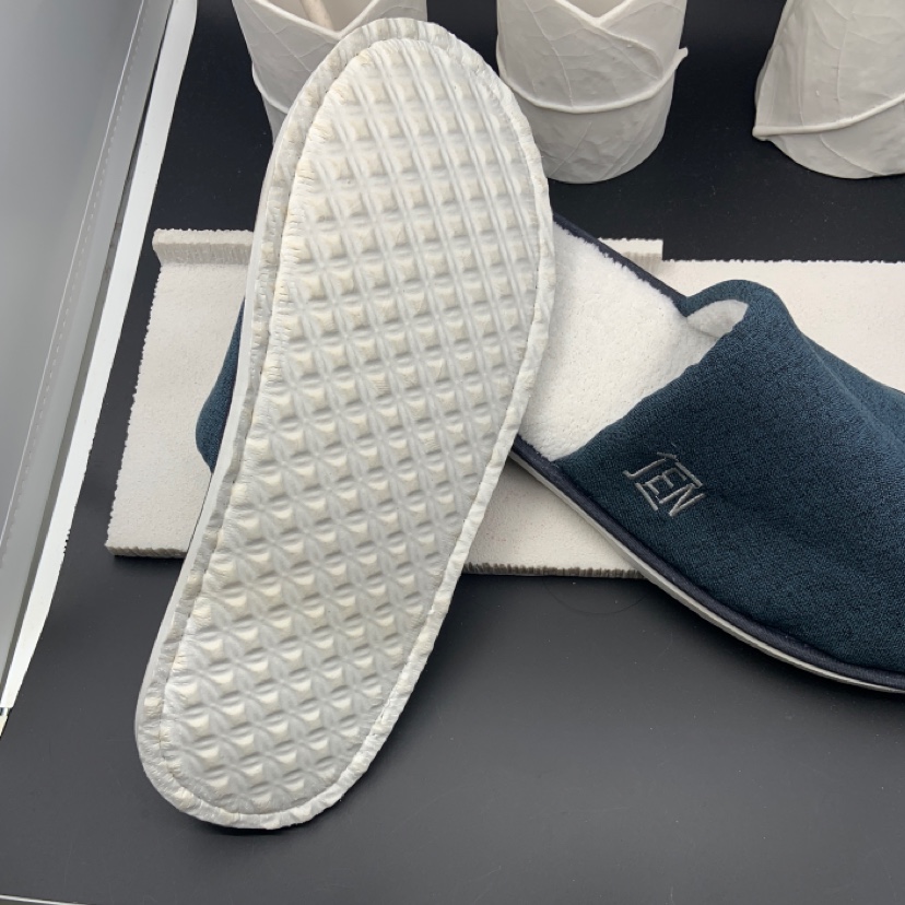 一次性酒店用品/一次性/一次性床单/牙刷牙具酒店/酒店用品白底实物图