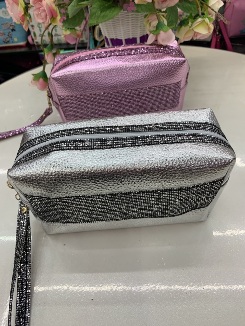 New Hot Cosmetic bag thumbnail