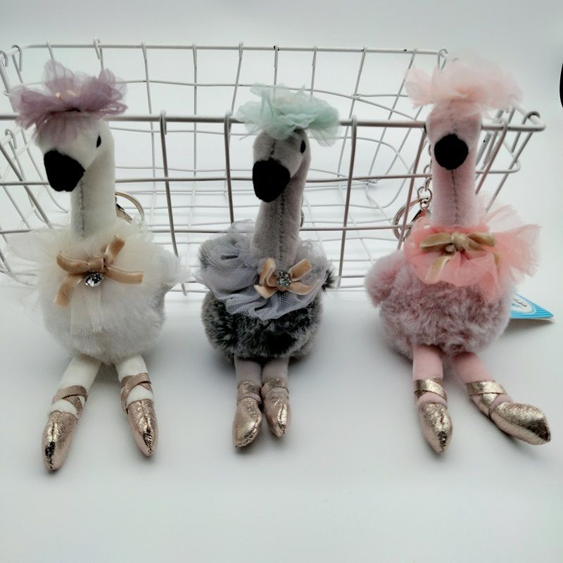 New white swan figure INS girl heart ballet swan key chain pendant gift bag bag jewelry pendant
