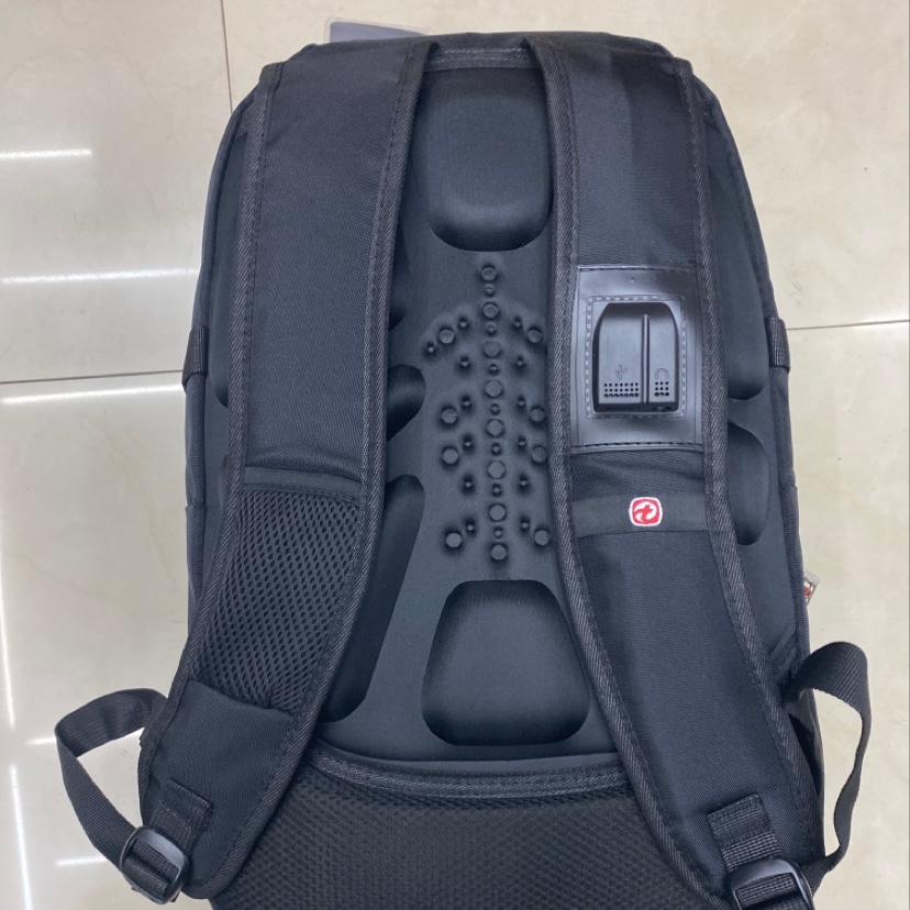Multifunctional Laptop Bag Application Scenario