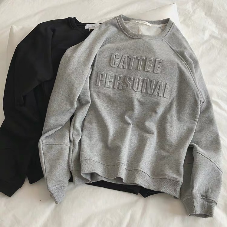 字母凹凸显瘦卫衣产品图