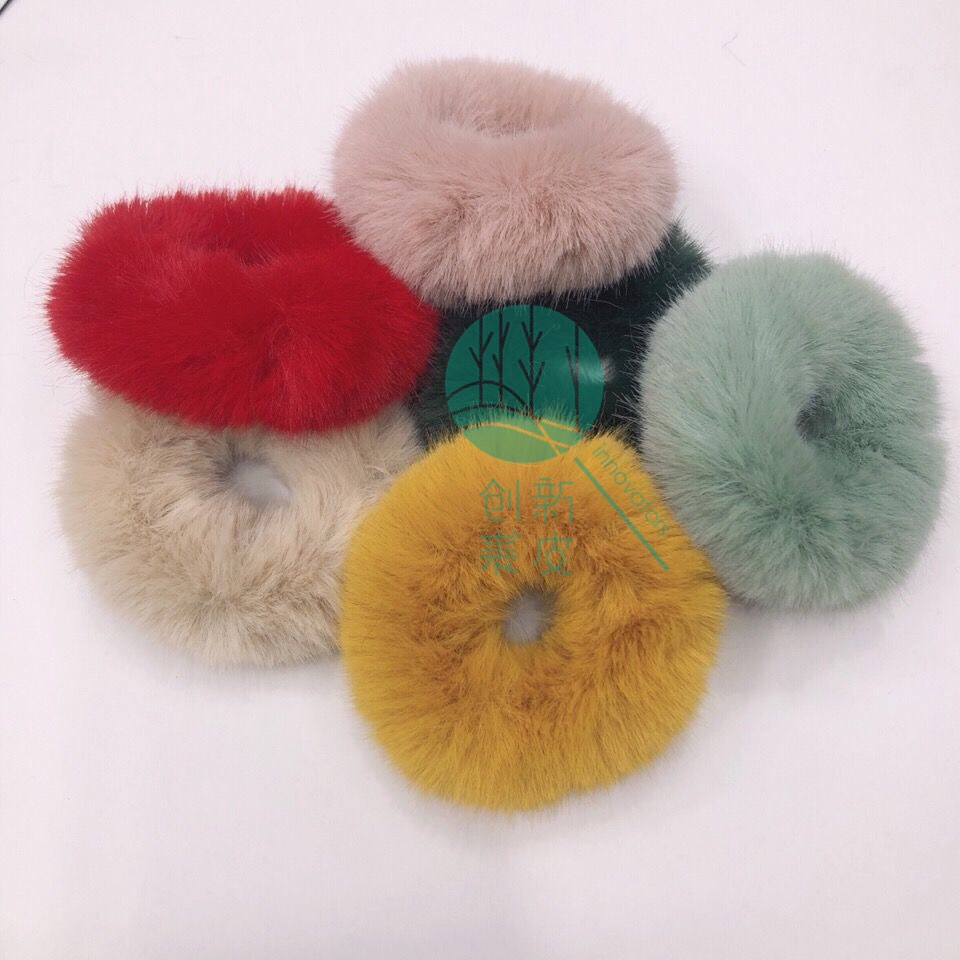 Portable transparent bag of flower hair accessory, fashionable and simple style. Hair accessory, headwear accessory, acrylic transparent flower, transparent bag clip detail image 4