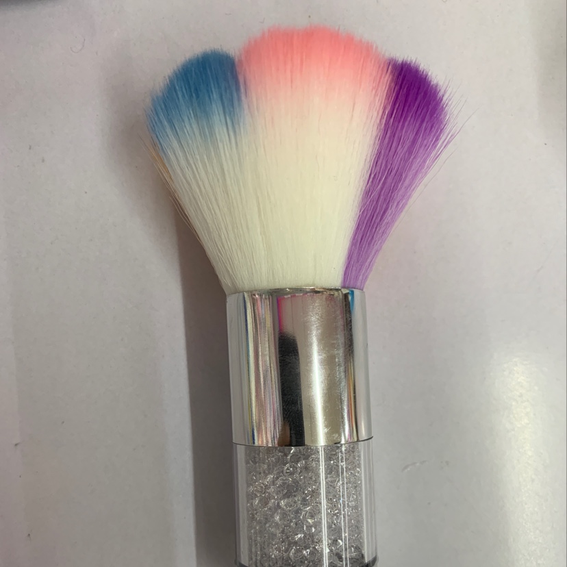 七彩化妆刷 散粉刷厂家直销化妆品工具美妆工具化妆品