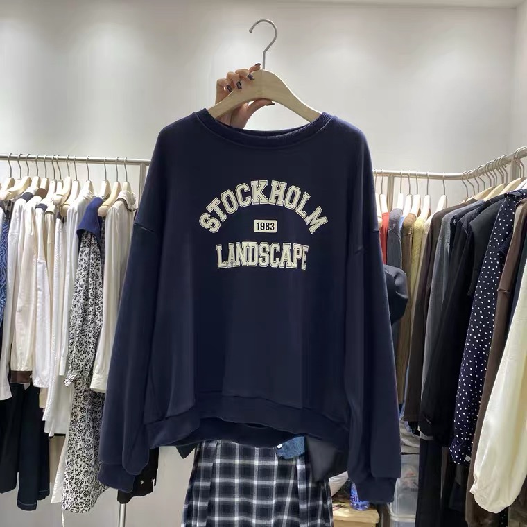 字母卫衣