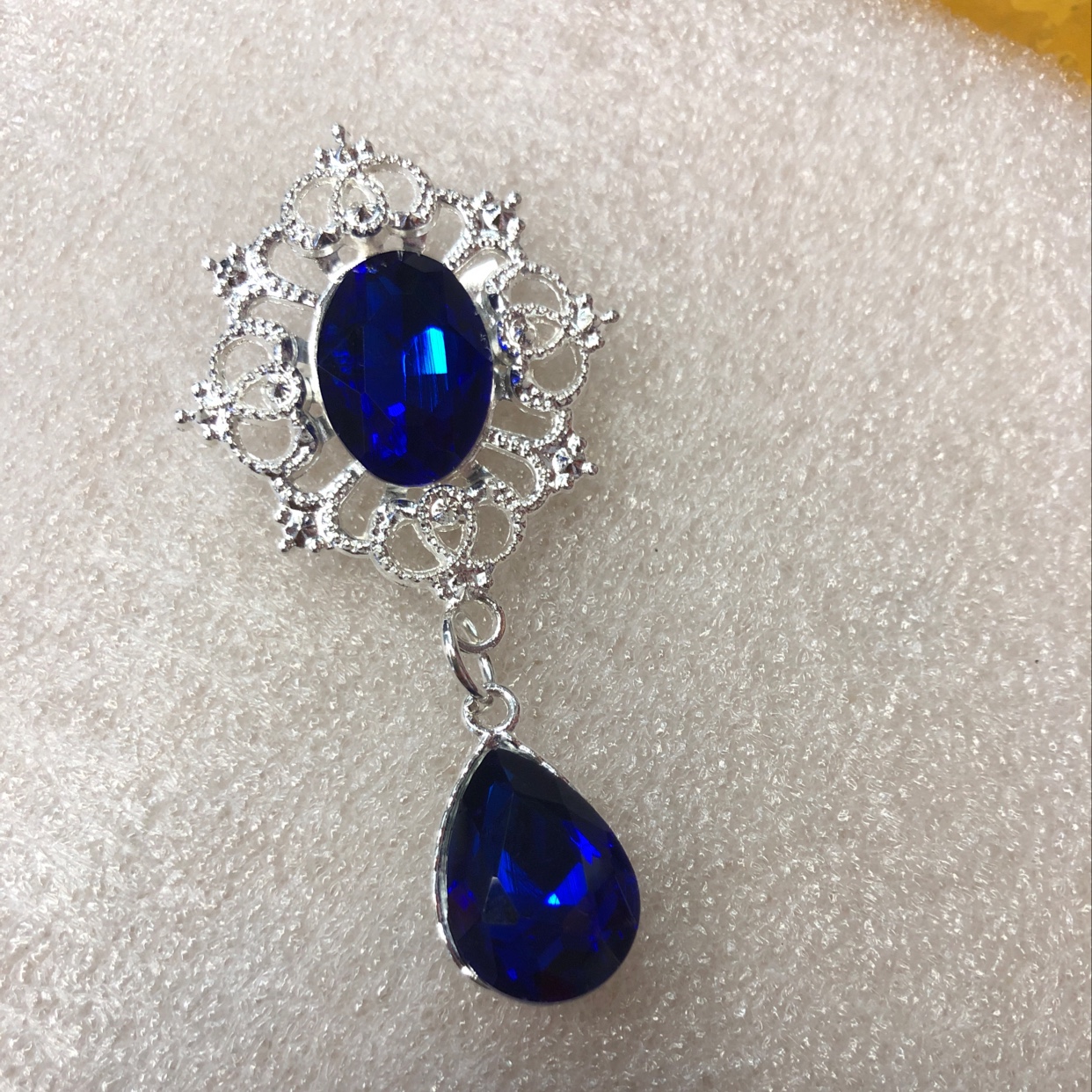 玻璃挂坠胸针详情图3