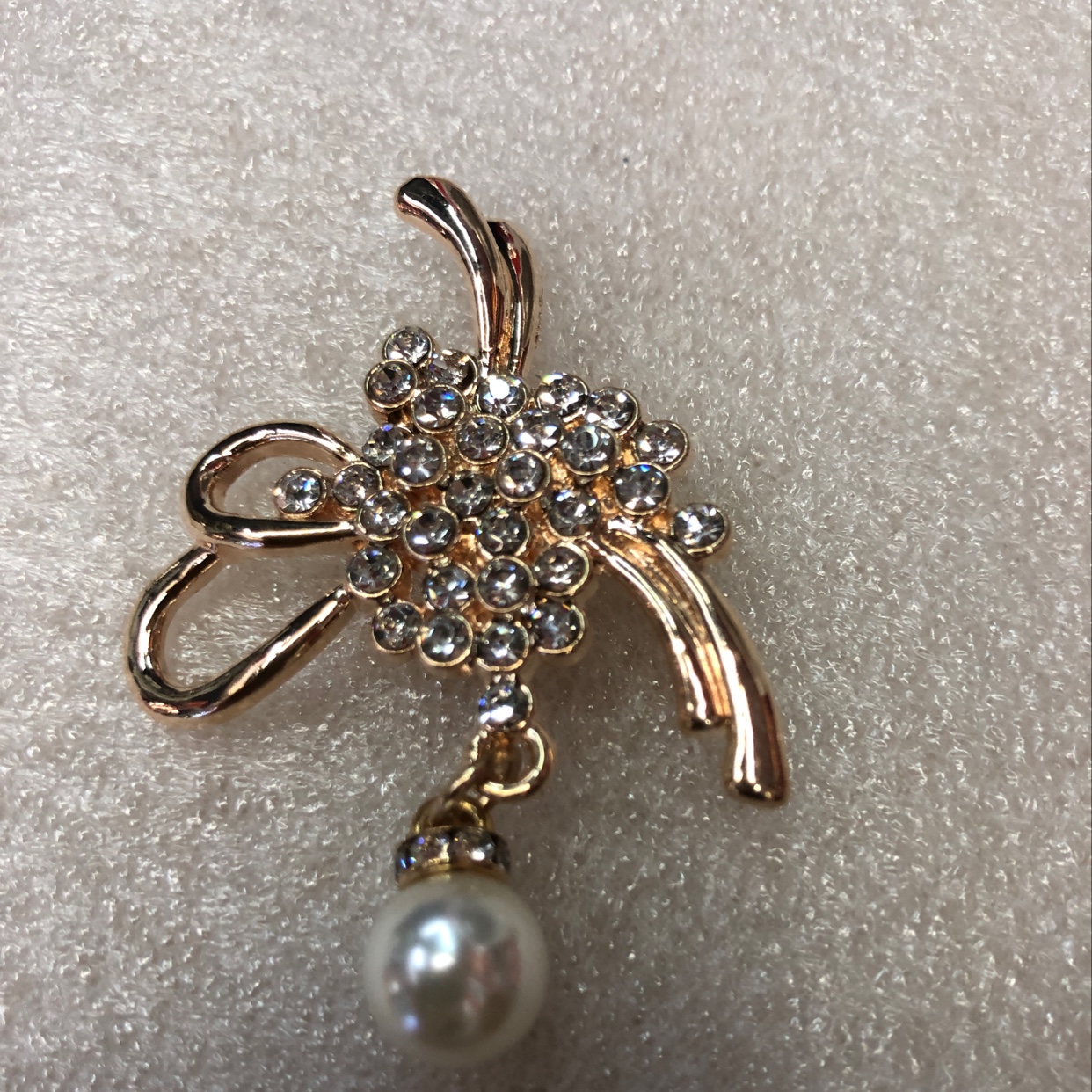 喜庆中国结胸针产品图