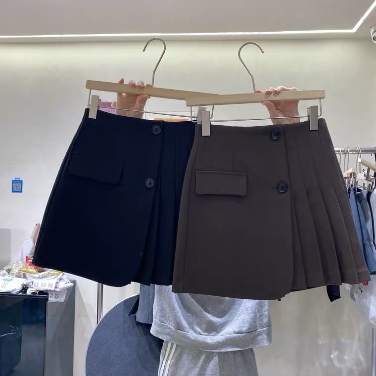 韩版纽扣短裙细节图