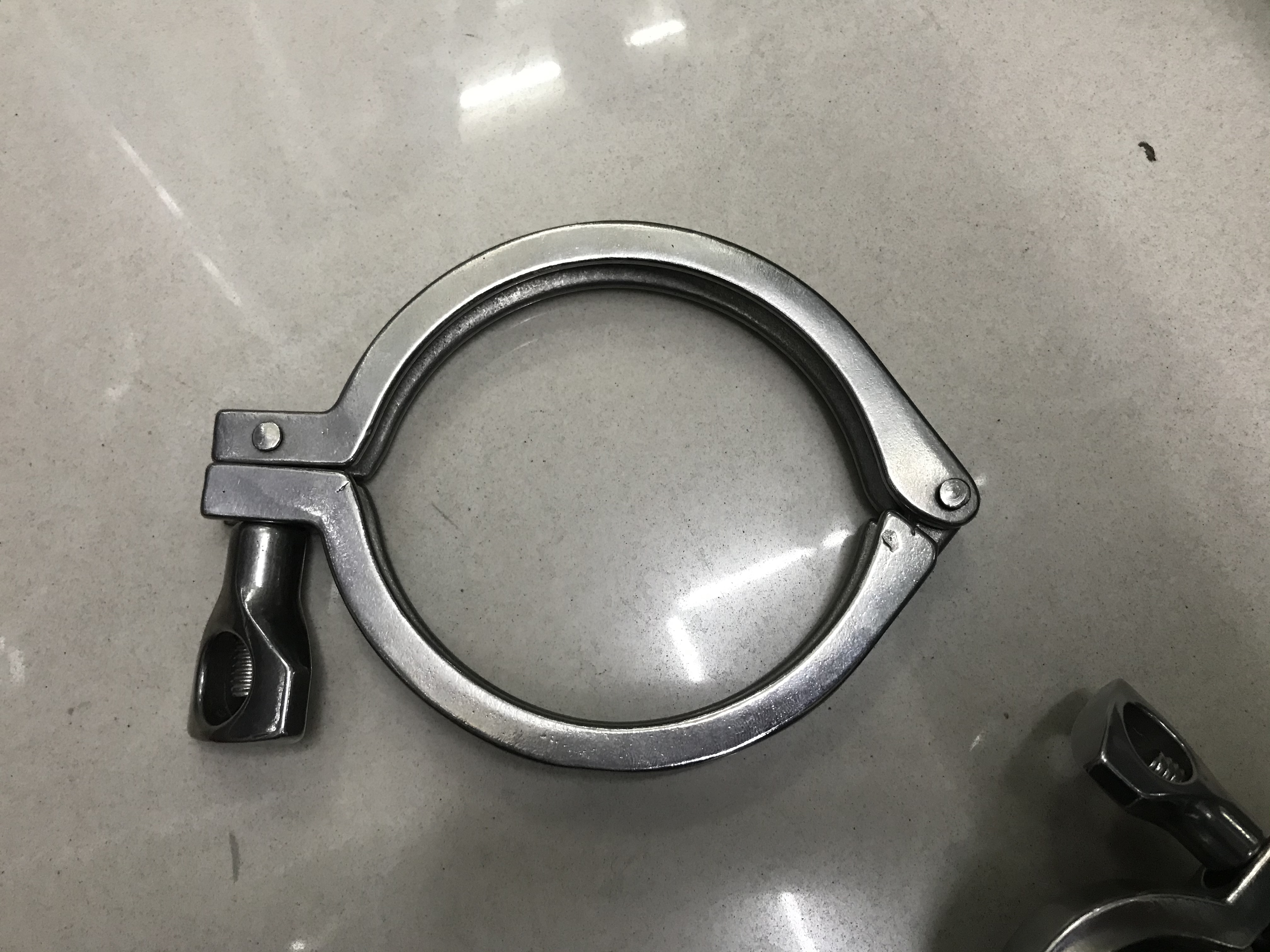 不锈钢卡箍细节图