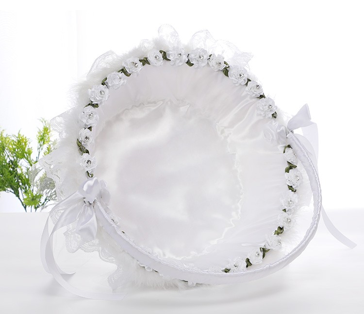 Wholesale of new Western-style small flower baskets, various creative small hand-held flower-scattering flower baskets, flower boy flower baskets, and wedding supplies detail image 14