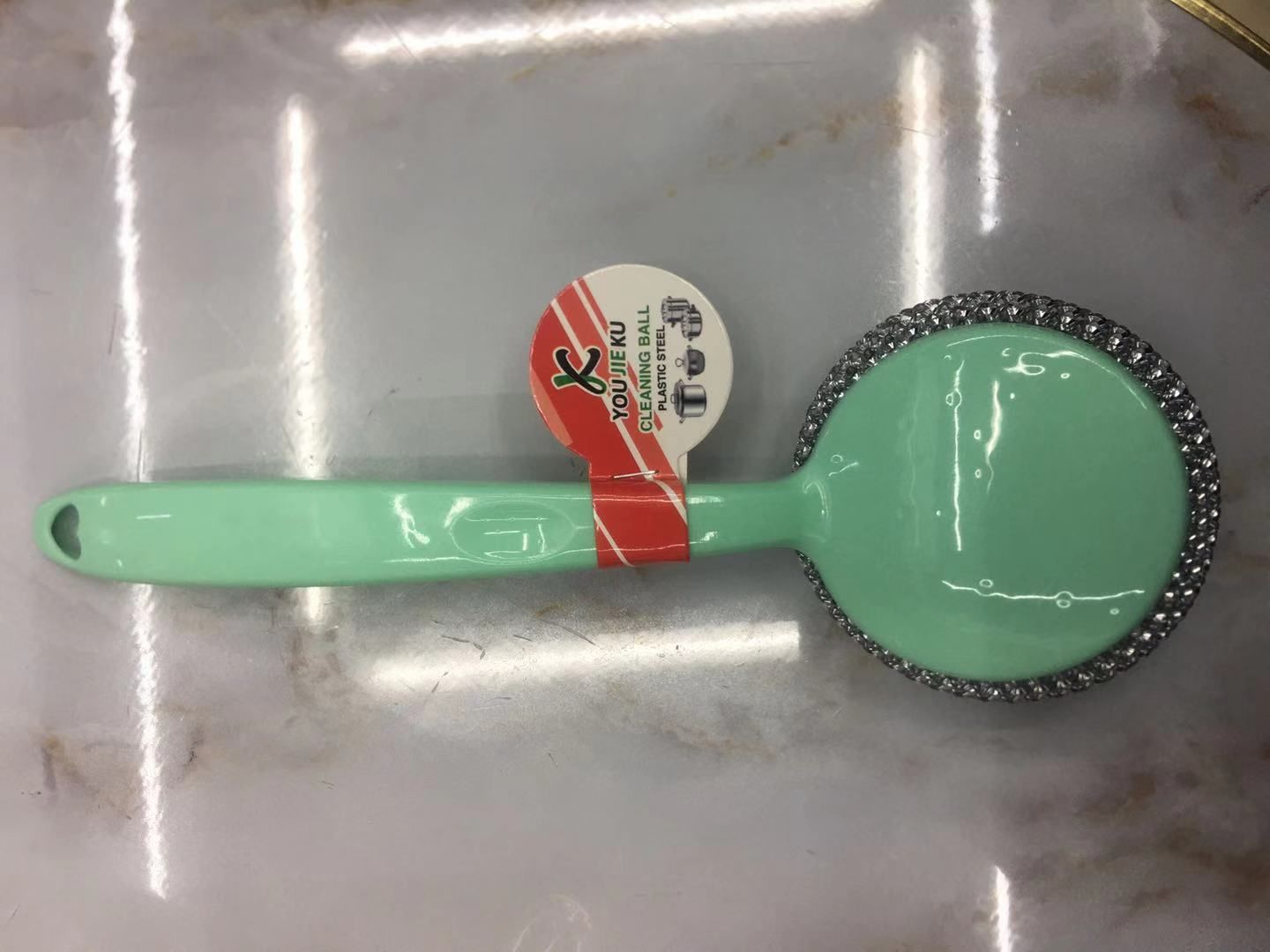 Pan scrubber full figure