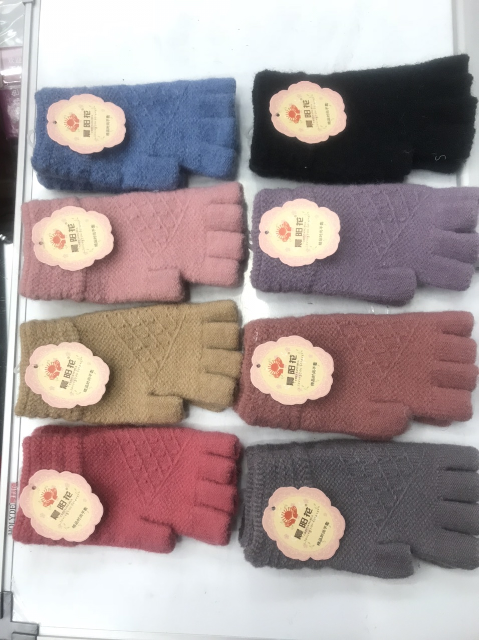Female imitation camel hair flat triangular half finger thumbnail