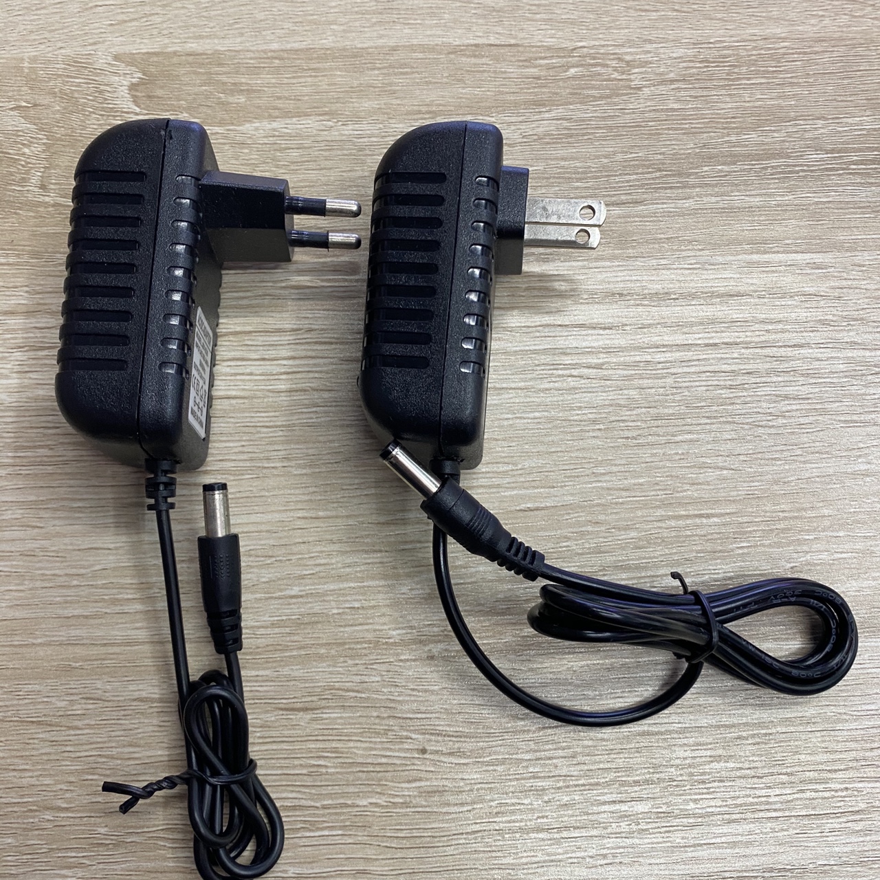 欧规美规3V2a 3v1a 9v1a适配器变压器插头单DC5.5可定制双头DC