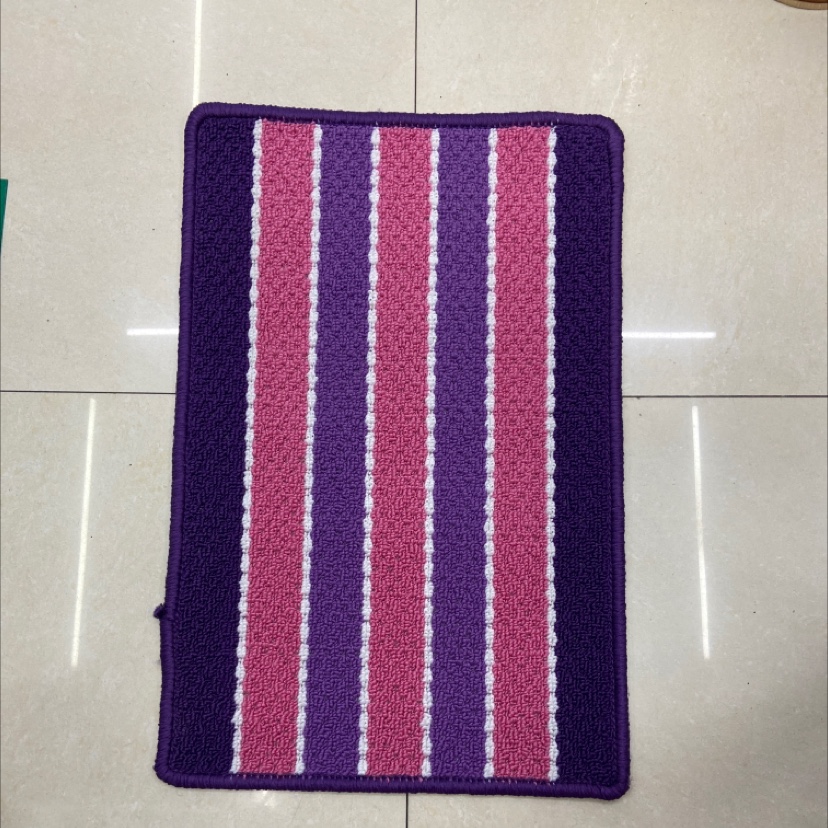 Polypropylene tri-color door mat