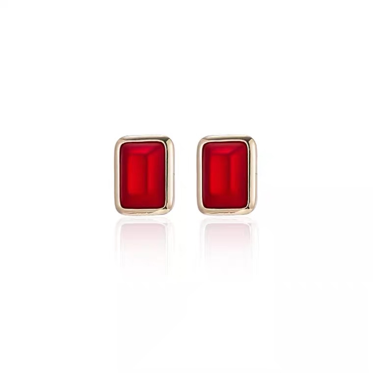 Red matte effect