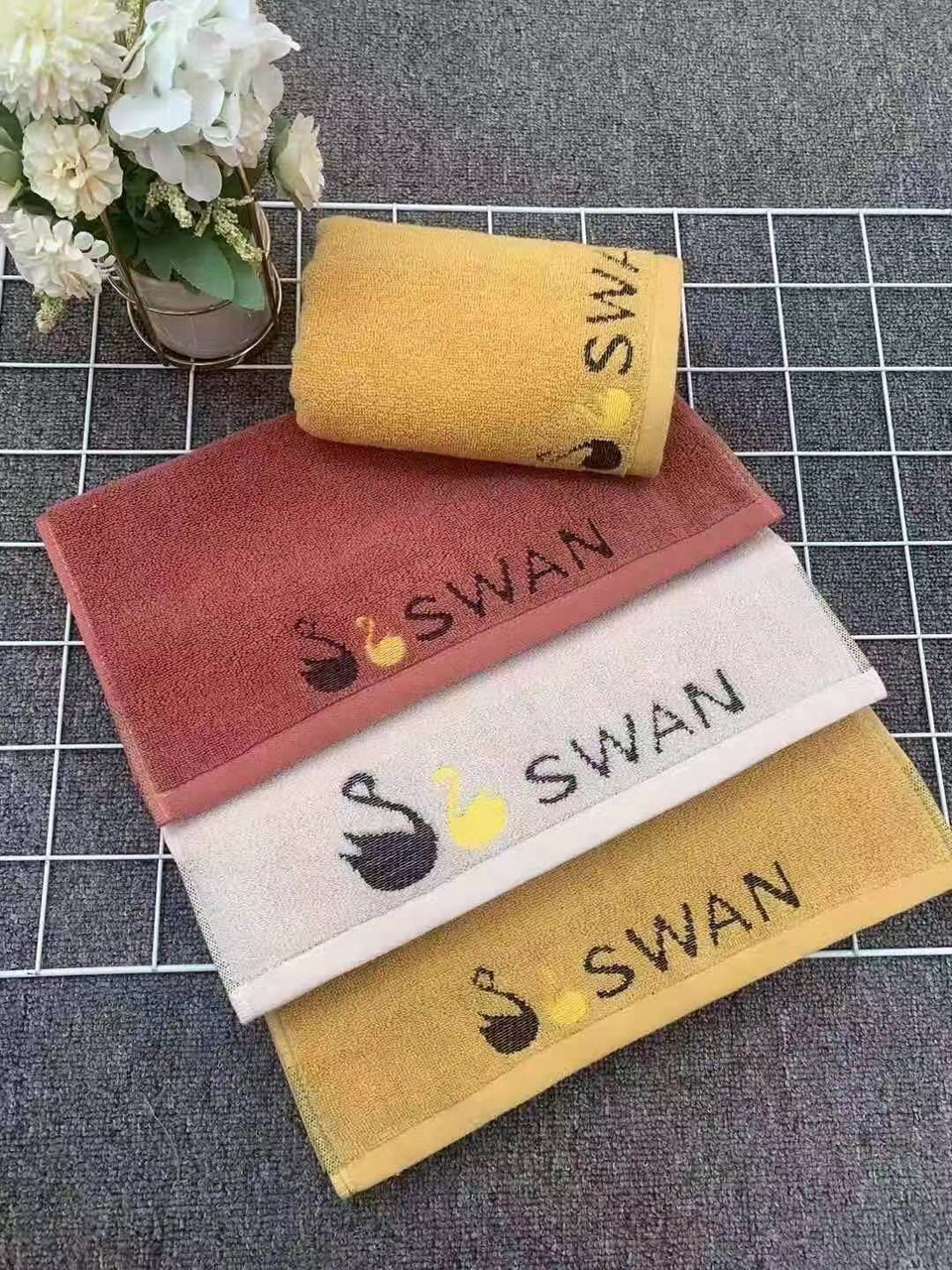Jacquard pure cotton towels are simple, fashionable and modern