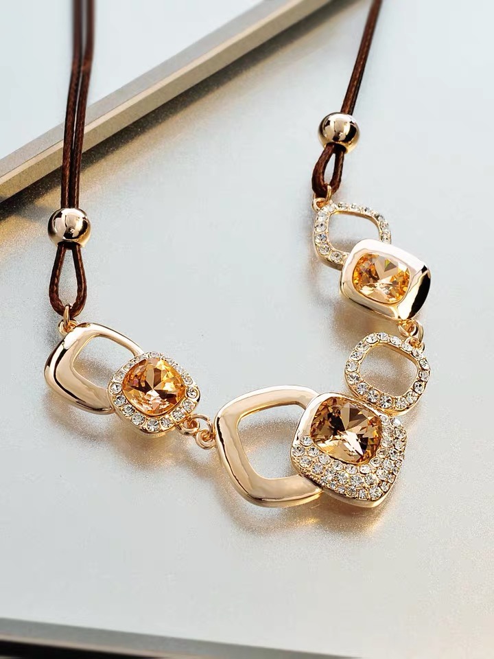 Wax thread with double diamonds