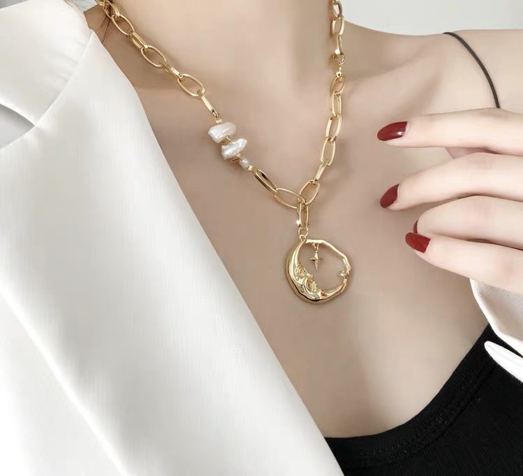 Irregular-shaped pearls are Internet celebrities and bestsellers