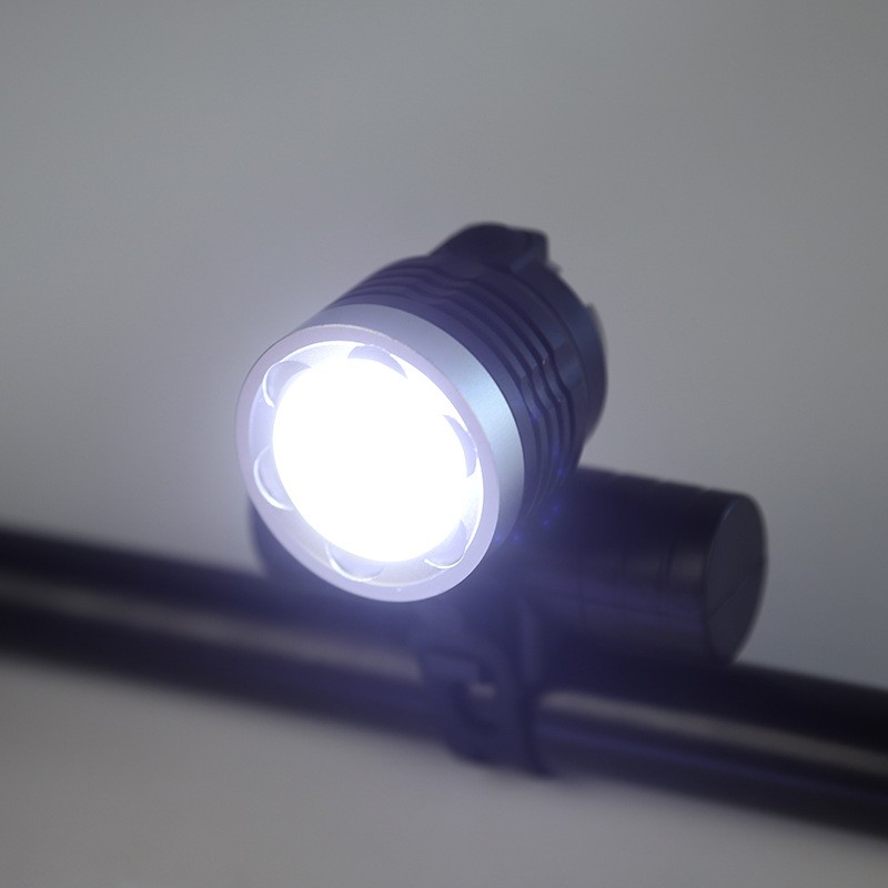 Mountain bike LED waterproof headlight manufacturer direct sales, USB charging night cycling warning light new product wholesale detail image 3