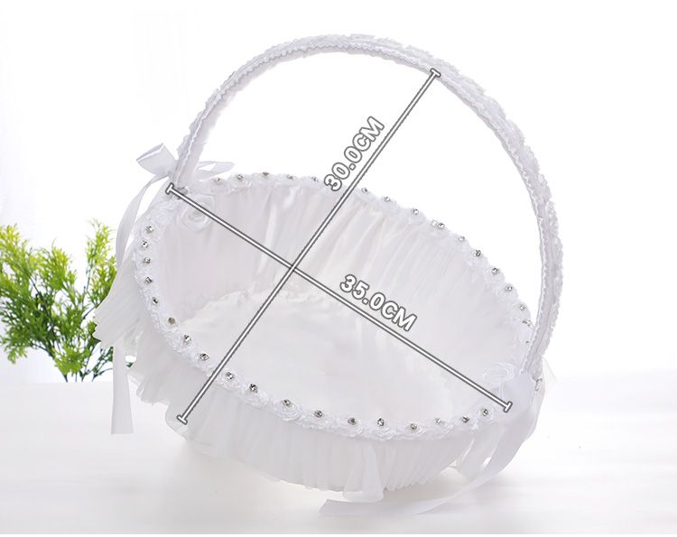 Wholesale of new Western-style small flower baskets, various creative small hand-held flower-scattering flower baskets, flower boy flower baskets, and wedding supplies details Picture