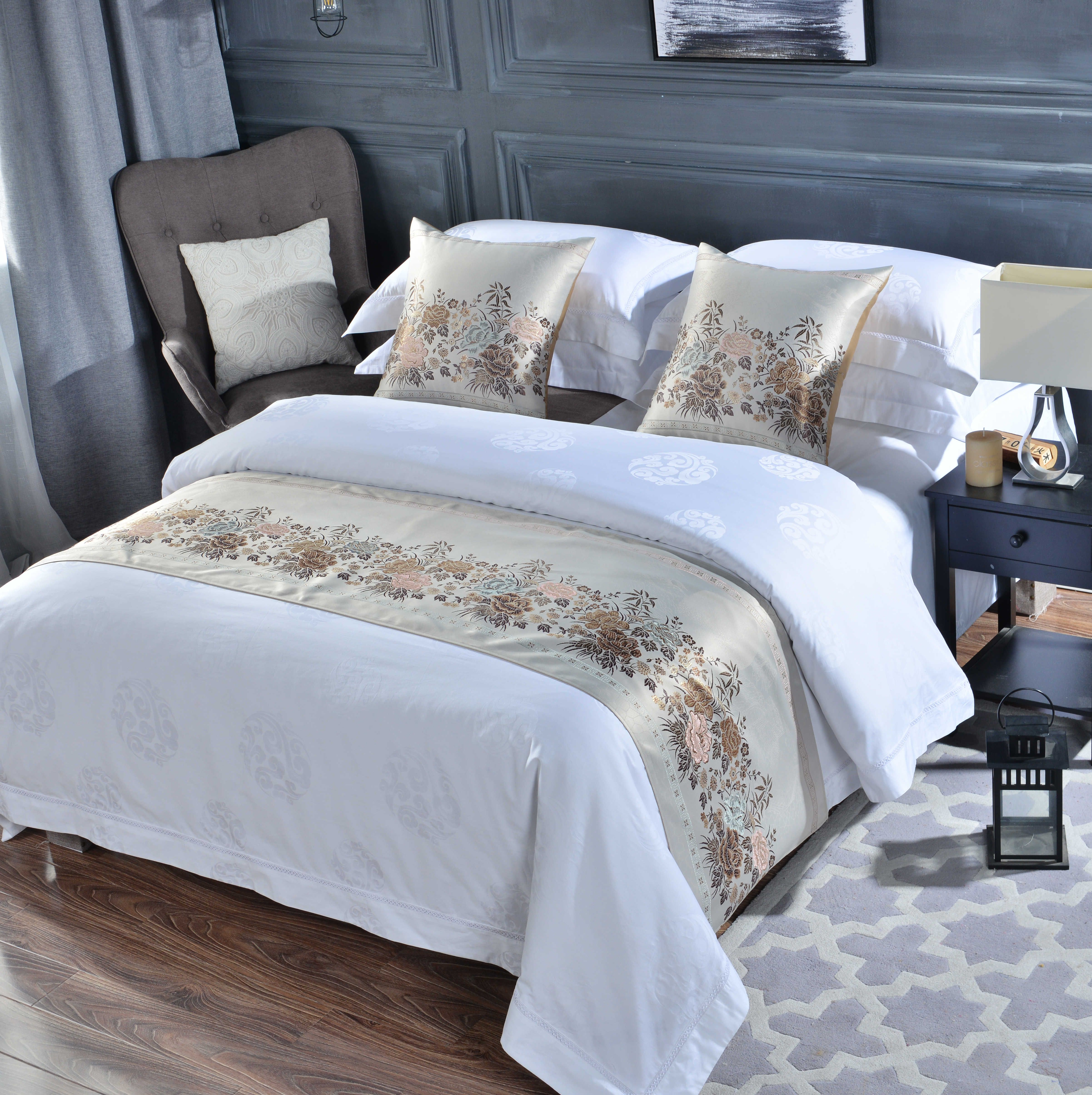 床旗、床尾巾实物图