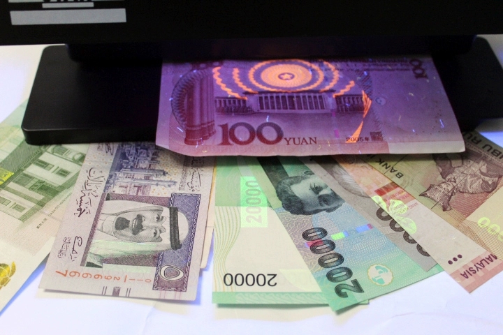 验钞机TK-2028紫光验钞灯 双紫外线灯荧光灯 台式验钞灯 验钞机点钞机验钞机巴基斯坦货币机器详情图5