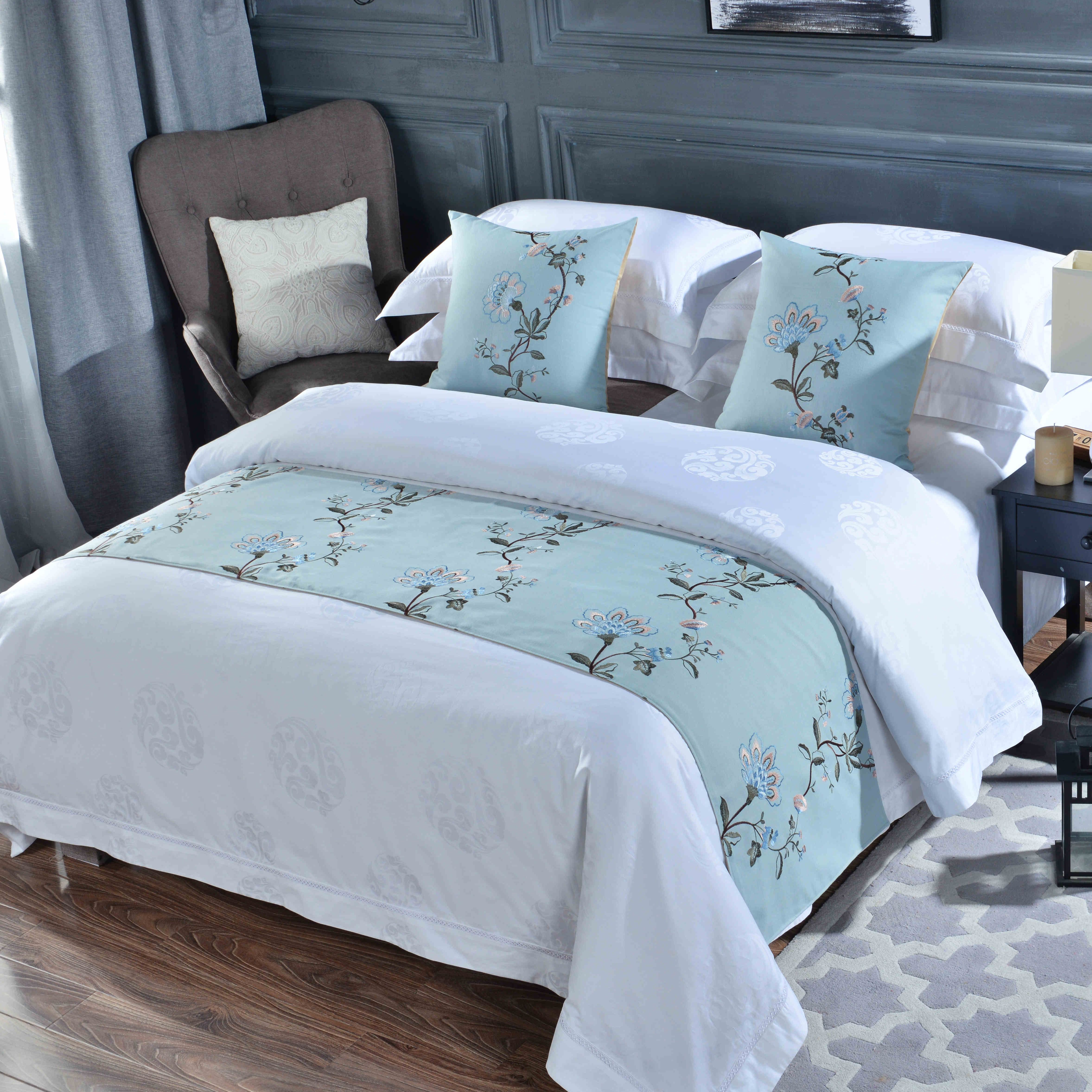 酒店宾馆民宿床尾巾酒店用品床上用品定制床盖床尾巾批发白底实物图