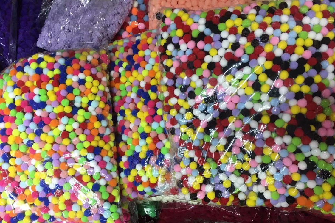 Polyester high-elastic wool balls details Picture