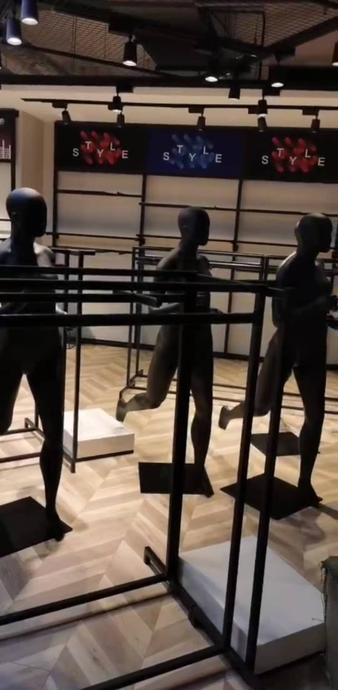 运动跑步假肌肉模特道具男女全身品牌服装店陈列橱窗展示架模特架白底实物图