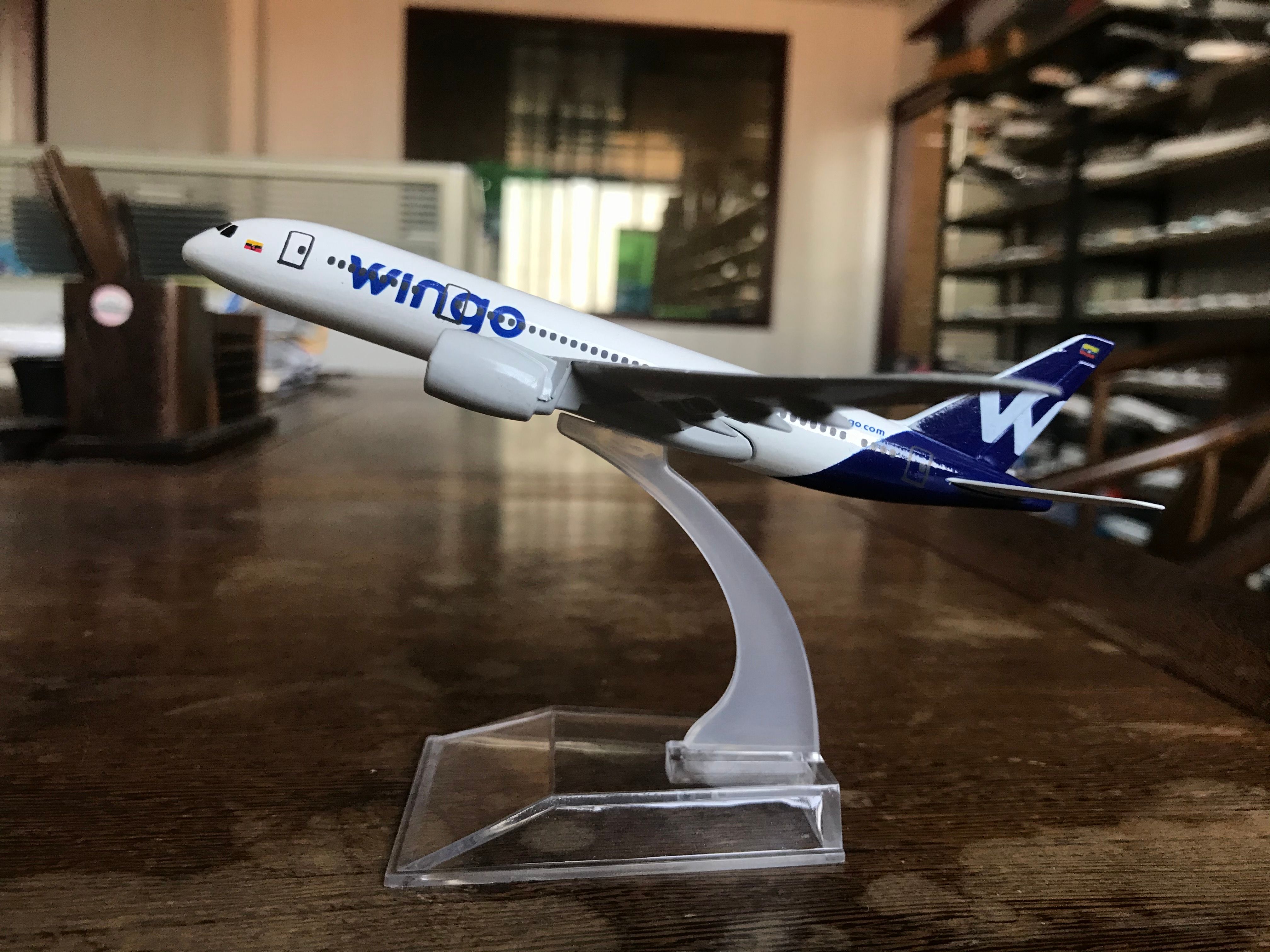 飞机模型（哥伦比亚 wingo航空 B787金属飞机） 合金飞机模型 仿真飞机模型 学生收藏模型 家庭摆件 学生馈赠礼品