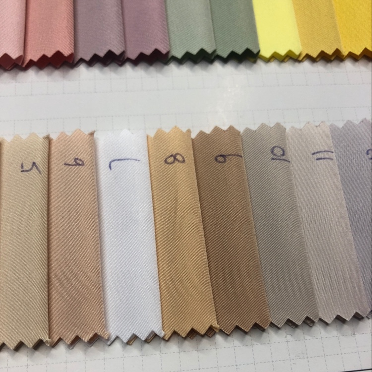 100米起化纤细斜纹面料批发