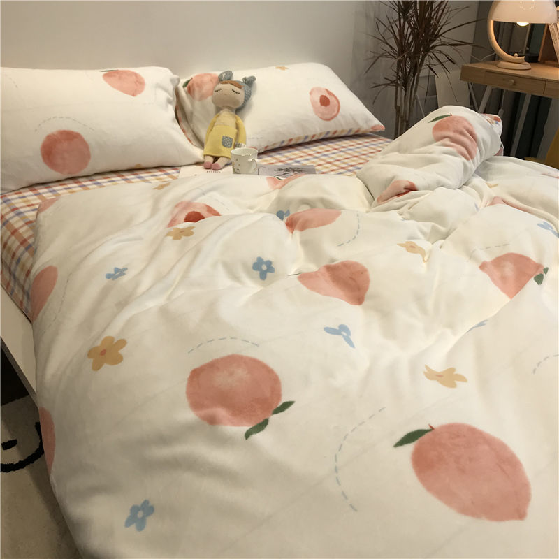 Winter Thickened Coral Flannel Milk Flannel Four-Piece White details Picture