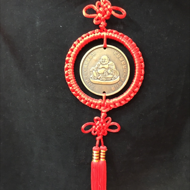 Red circle: Antique gold Laughing Belly Buddha (8.5cm outer width)