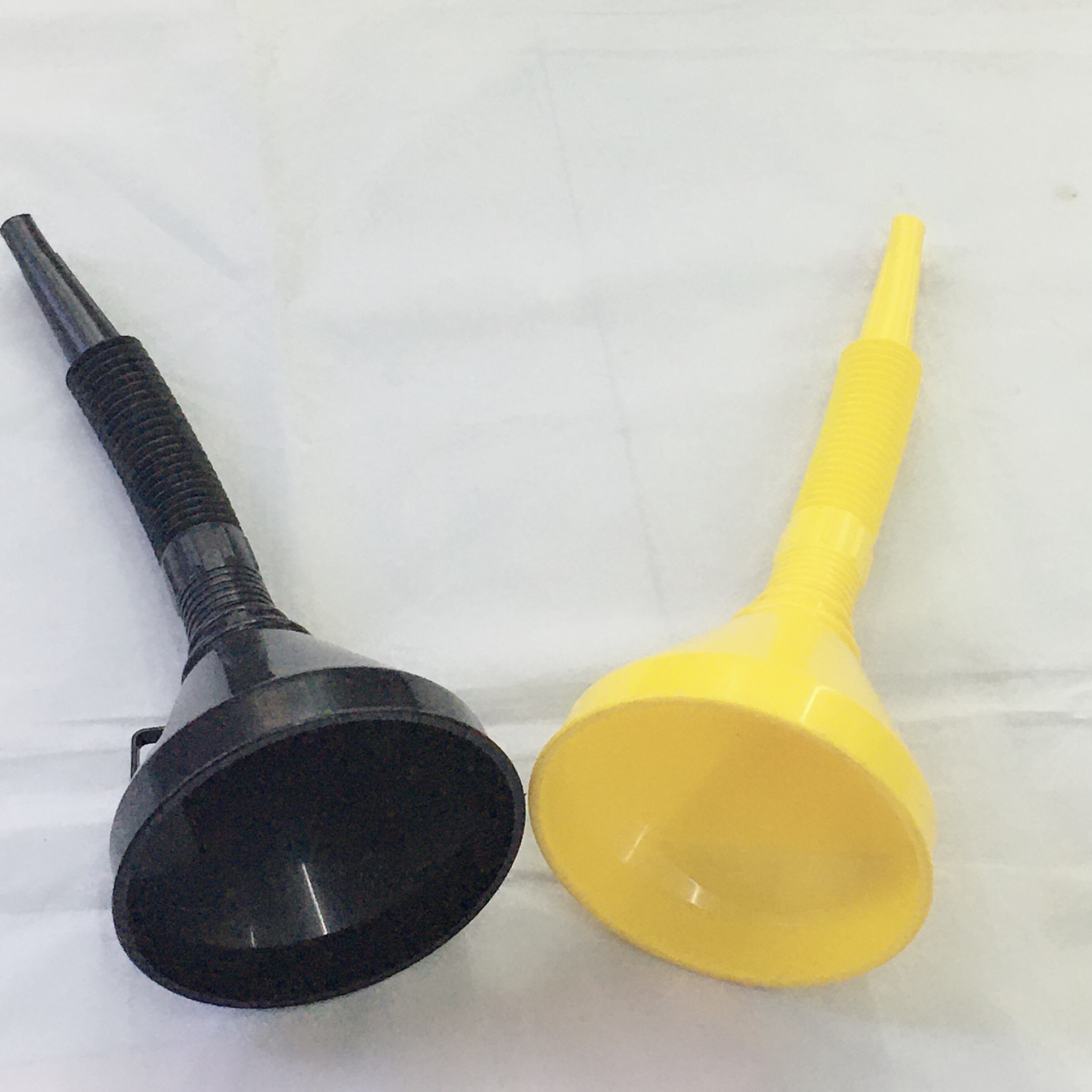 Black 135 blow-molded funnel details Picture
