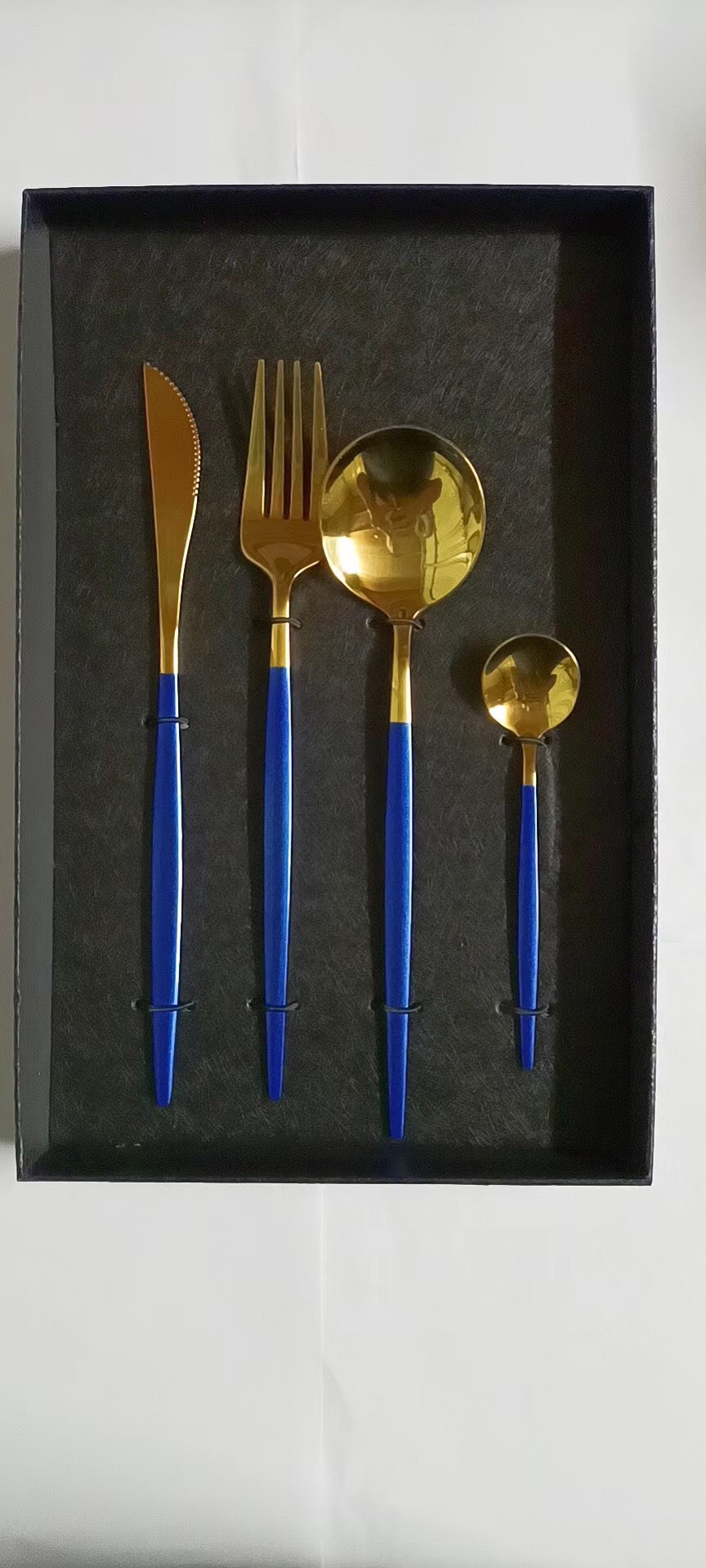 Bright Portuguese Knife, Fork And Spoon, Small Spoon, Four-Piece Set Application Scenario