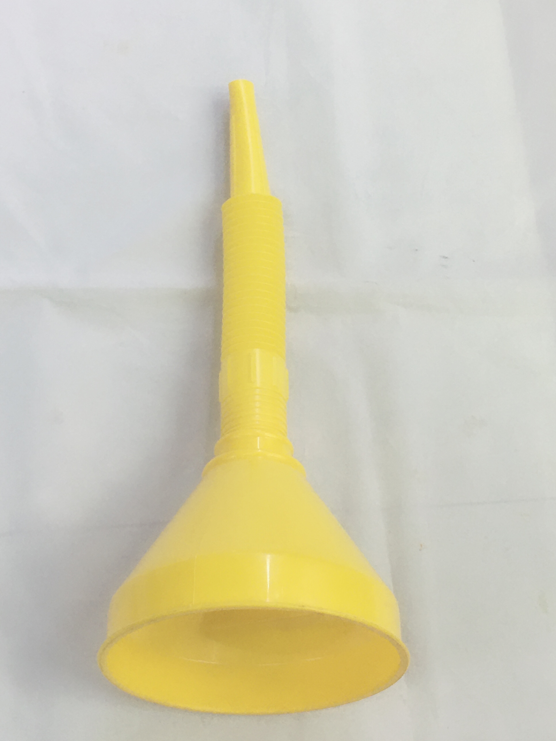 Black 135 blow-molded funnel Item Picture